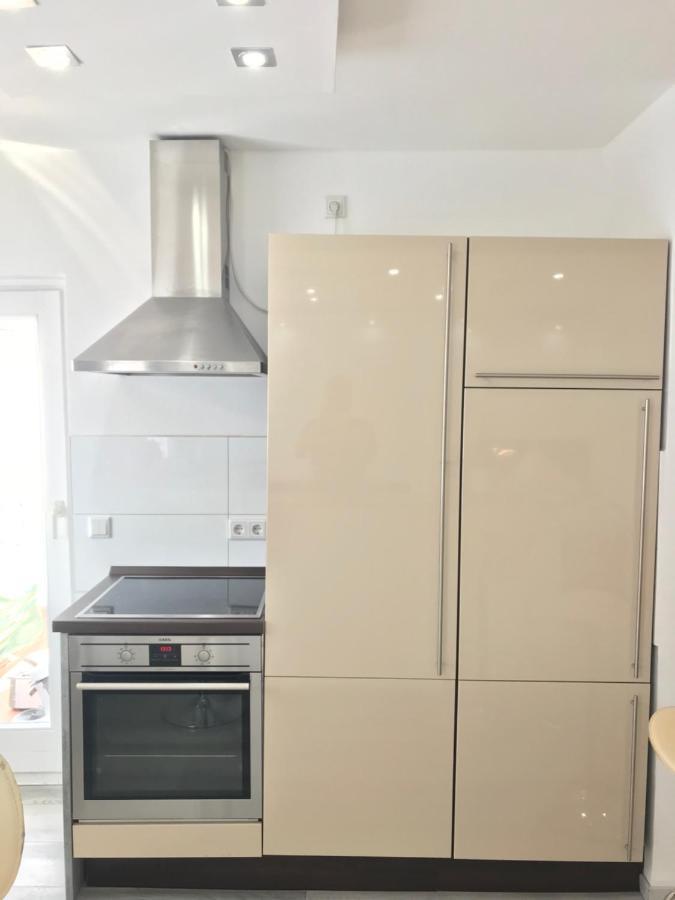 Aparts House - Balkon-Wifi-Kitchen Essen Exterior foto